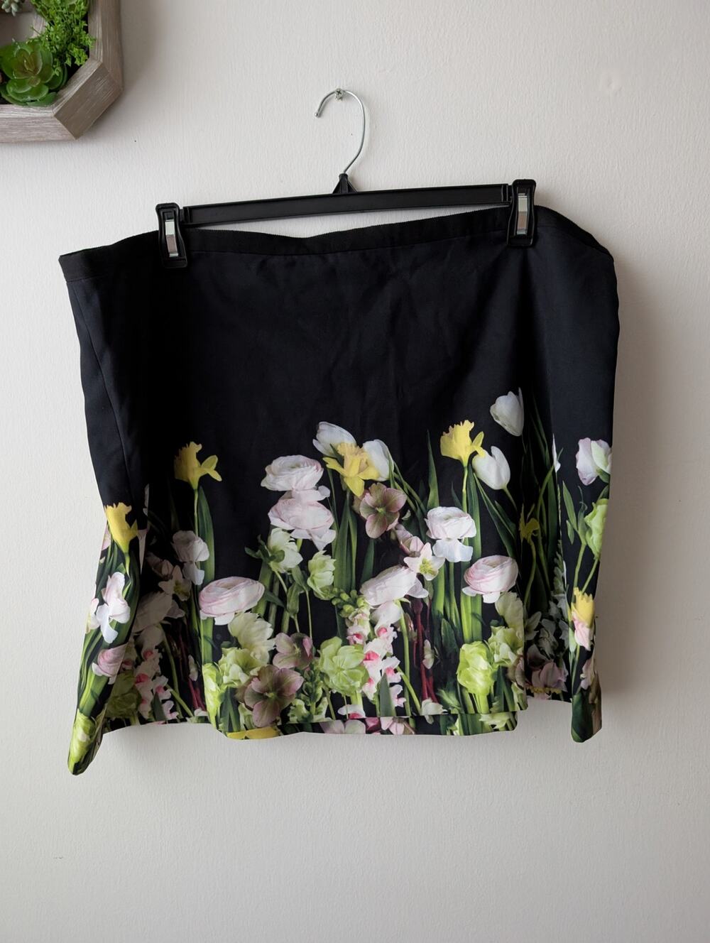 Victoria Beckham for Target floral mini skirt